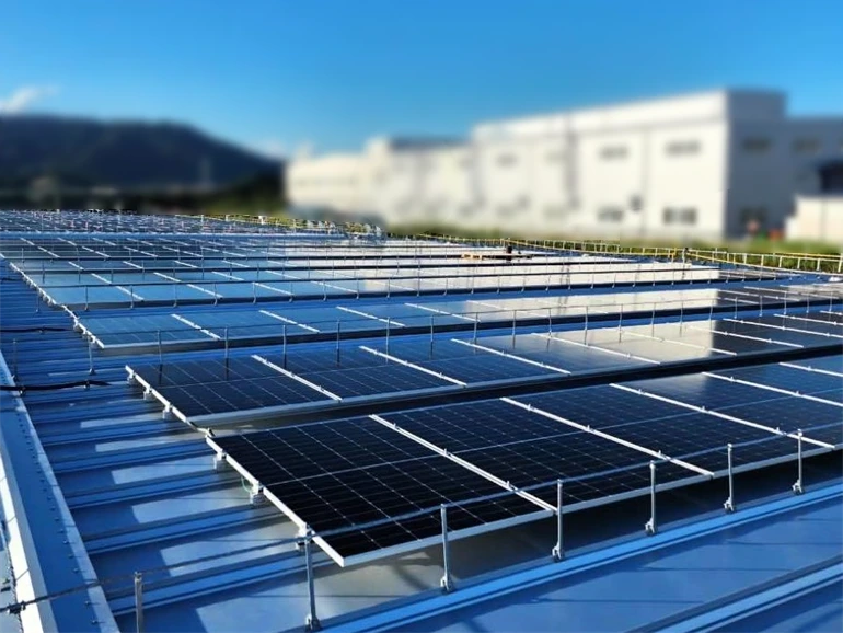 太陽光発電の導入事例_工場屋根上_桑名市