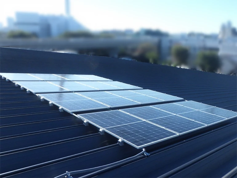 厚木市_レクリエーションセンター屋根上_完全自家消費型太陽光発電