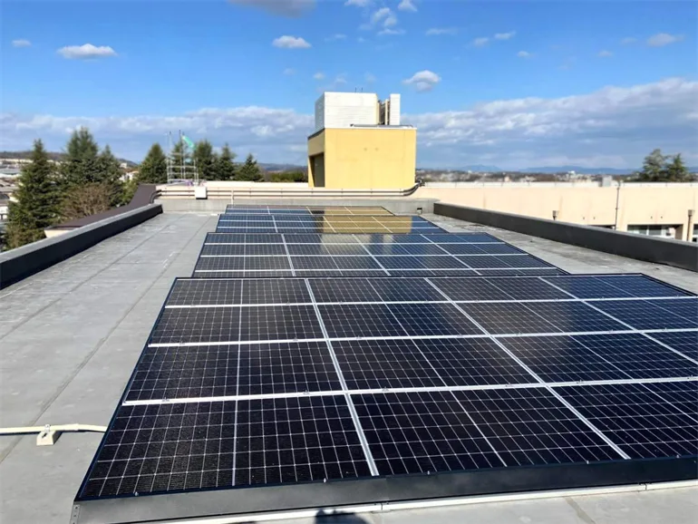 太陽光発電導入事例_奈良市立富雄第三小中学校様