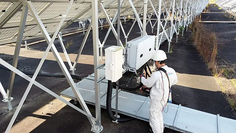 太陽光O＆M_パワコン点検