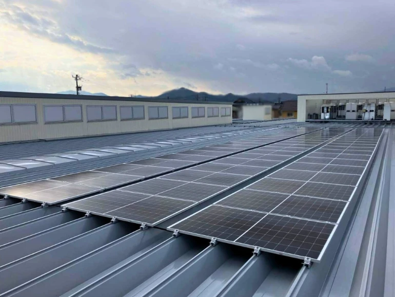 自家消費型太陽光発電施工実績_スーパーマーケットバロー神明店