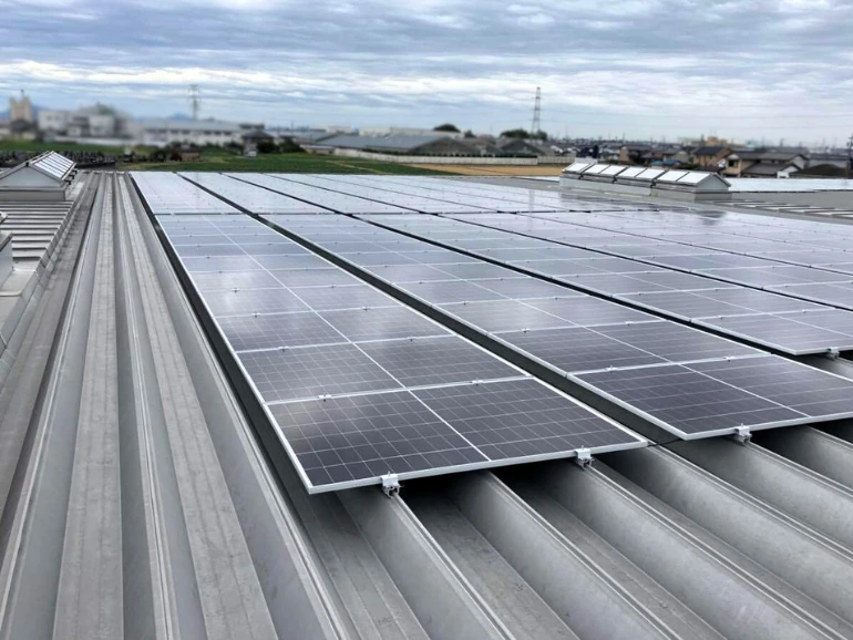 ホームセンターバロー池田店_自家消費型太陽光発電導入事例